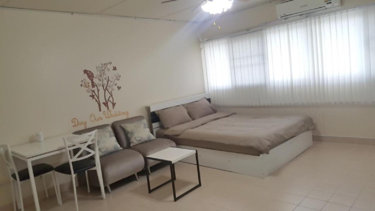 Condo C2 Impact Нонтабури Екстериор снимка