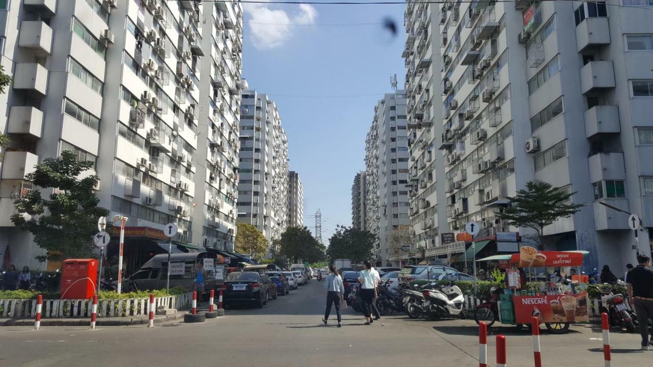 Condo C2 Impact Нонтабури Екстериор снимка